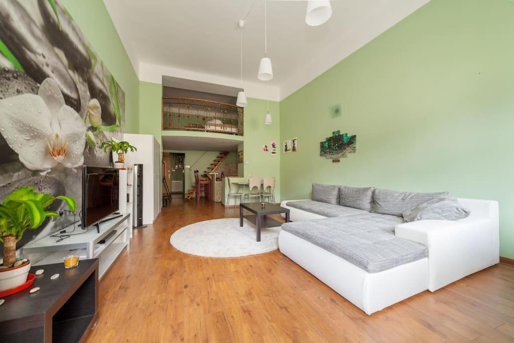 Main Street Apartment / Heart Of Bp Budapest Esterno foto