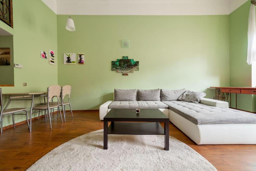Main Street Apartment / Heart Of Bp Budapest Esterno foto