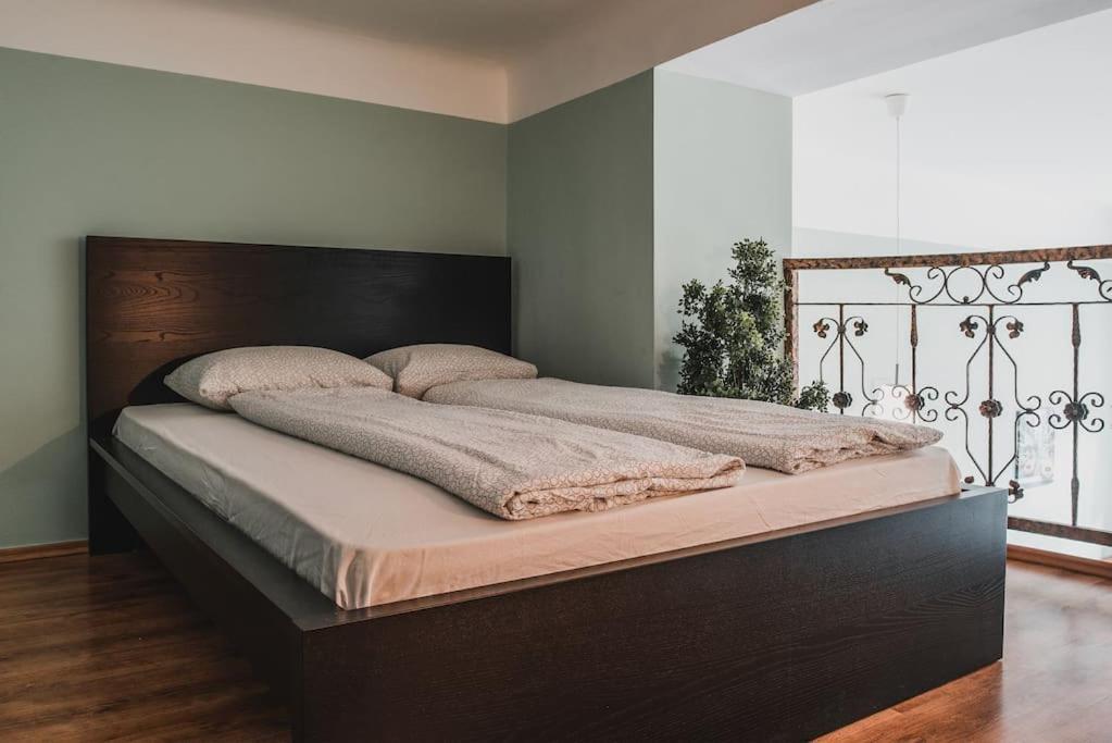 Main Street Apartment / Heart Of Bp Budapest Esterno foto